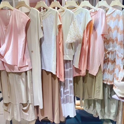 98成交2789件紫涵品牌女装批发银马服装拉夏贝尔专柜撤柜走份批发实体